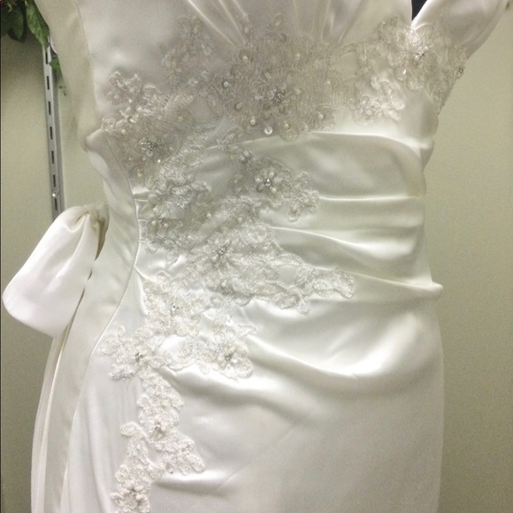 Memories by Maggie Sottero - Store Sample - Size 6, Street Size 4 On Sale - Picture 4 of 4